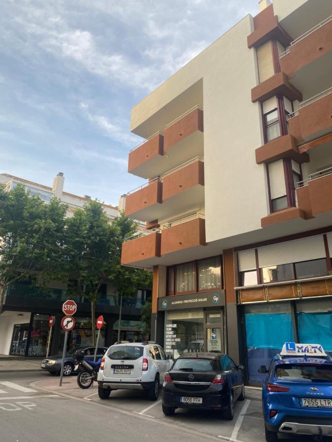 Apartament Edifici Simbat A 150M De La Platja Apartment Palamos Bagian luar foto