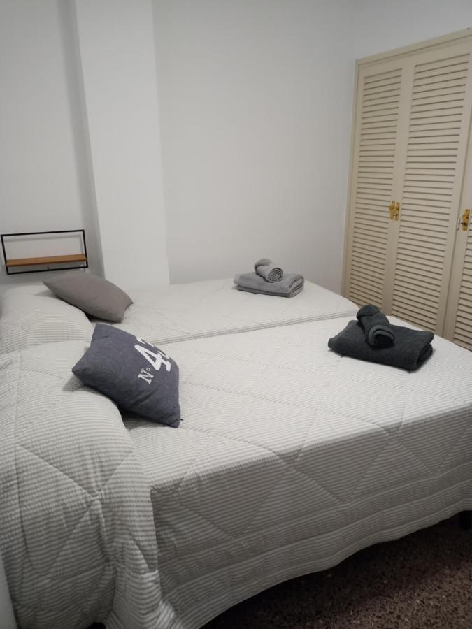 Apartament Edifici Simbat A 150M De La Platja Apartment Palamos Bagian luar foto